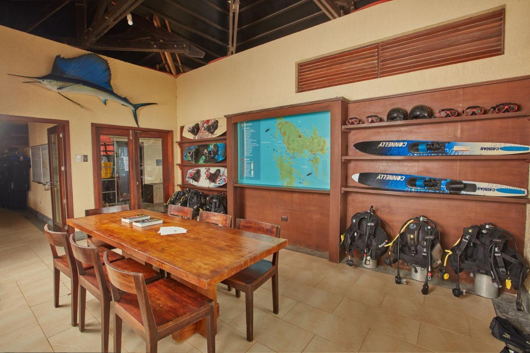 ทูซีซั่น โครอนไอส์แลนด์ รีสอร์ต Hotel Bulalacao ภายนอก รูปภาพ