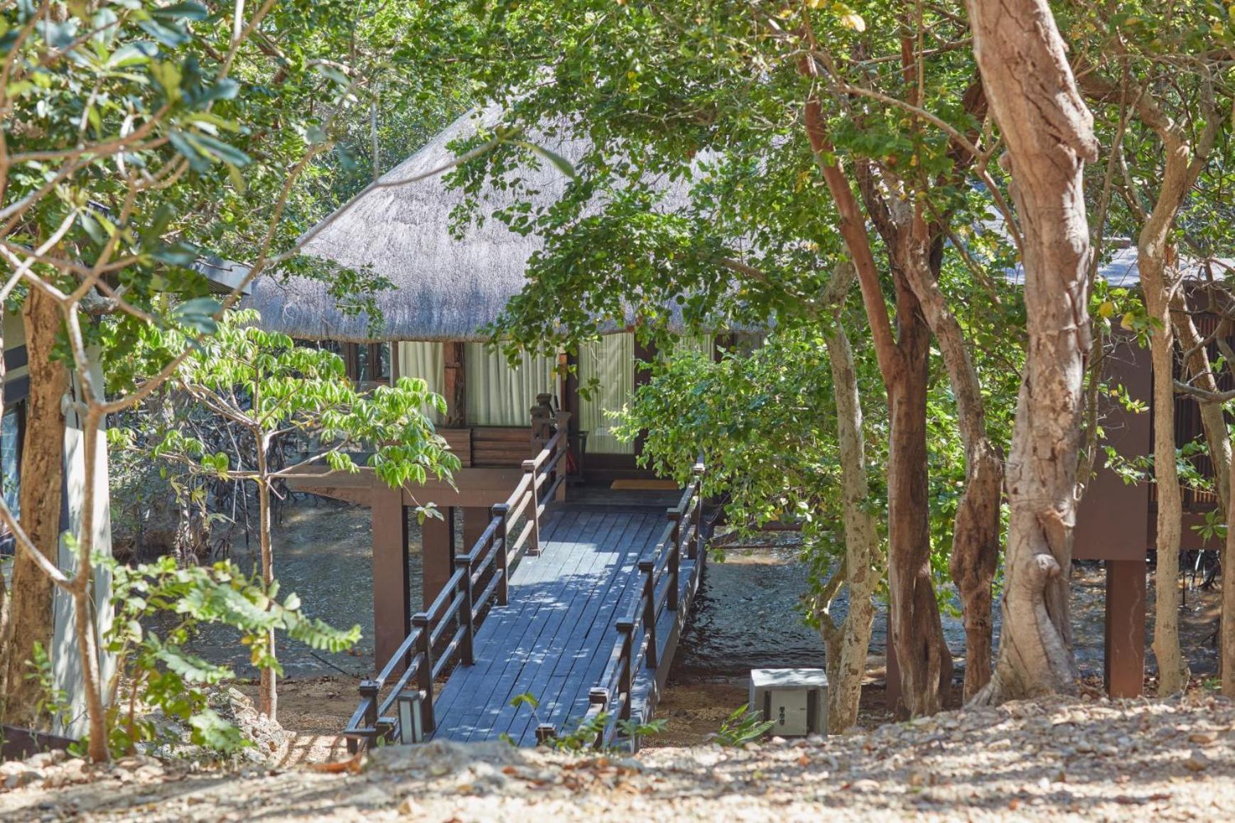 ทูซีซั่น โครอนไอส์แลนด์ รีสอร์ต Hotel Bulalacao ภายนอก รูปภาพ