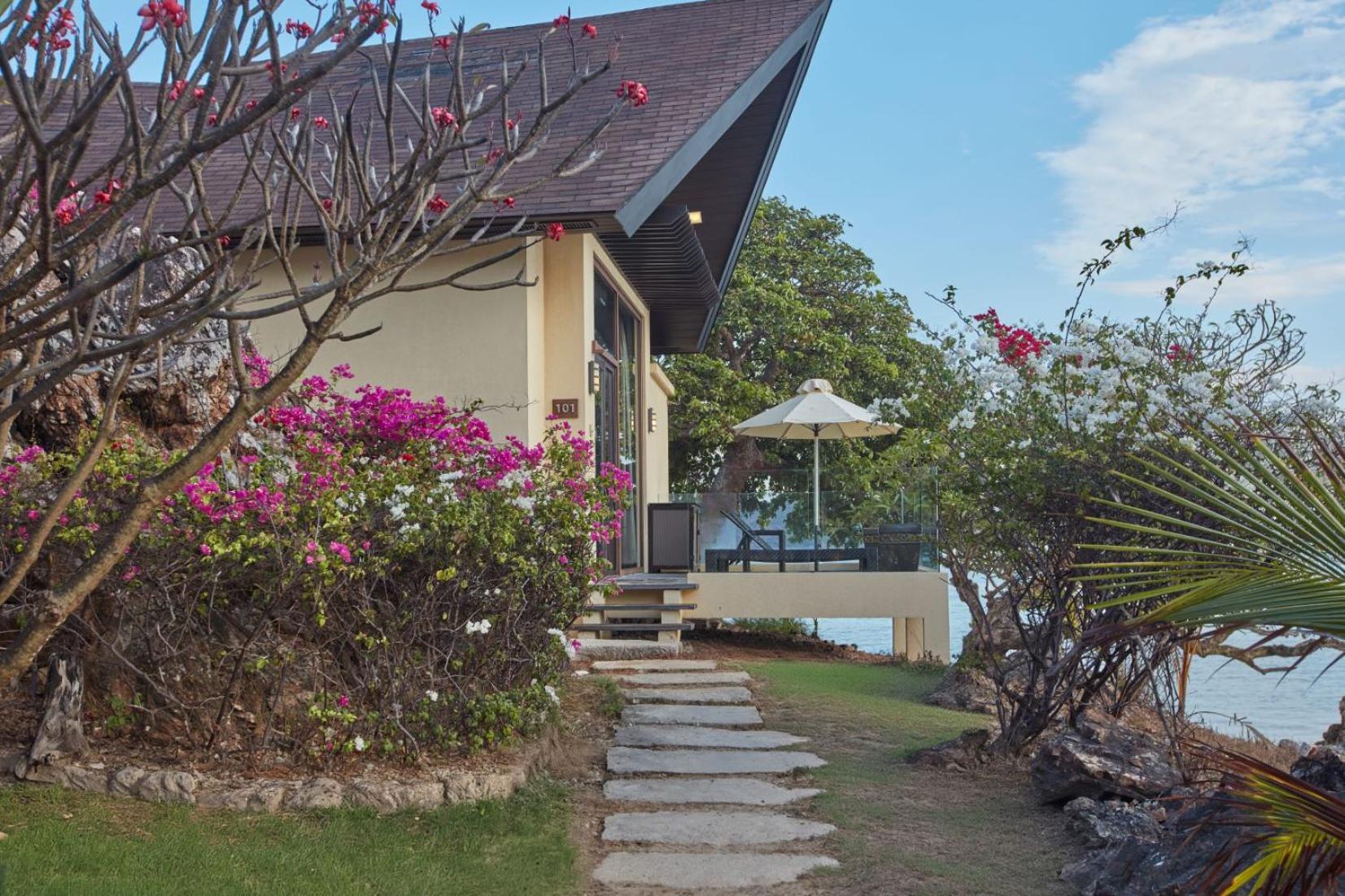 ทูซีซั่น โครอนไอส์แลนด์ รีสอร์ต Hotel Bulalacao ภายนอก รูปภาพ